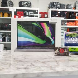 13" Macbook Pro With M1 Chip And 256GB SSD