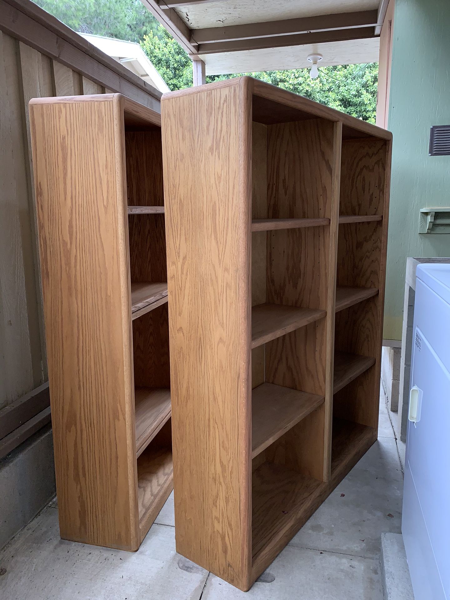 2 Bookshelves