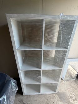 White 8 cube organizer