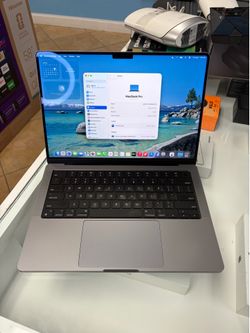 Apple MacBook Pro M1 Pro Chip 14-inch 16GB