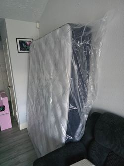 Vendo Colchón Nuevo (No Usado) Queen