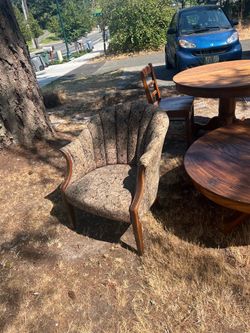 FREE ! Vintage Tables and  vintage chairs