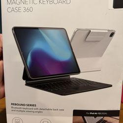 Apple iPad Air 13”ESR CASE $45 o.b.o New WITH MAGNETIC KEYBOARD 