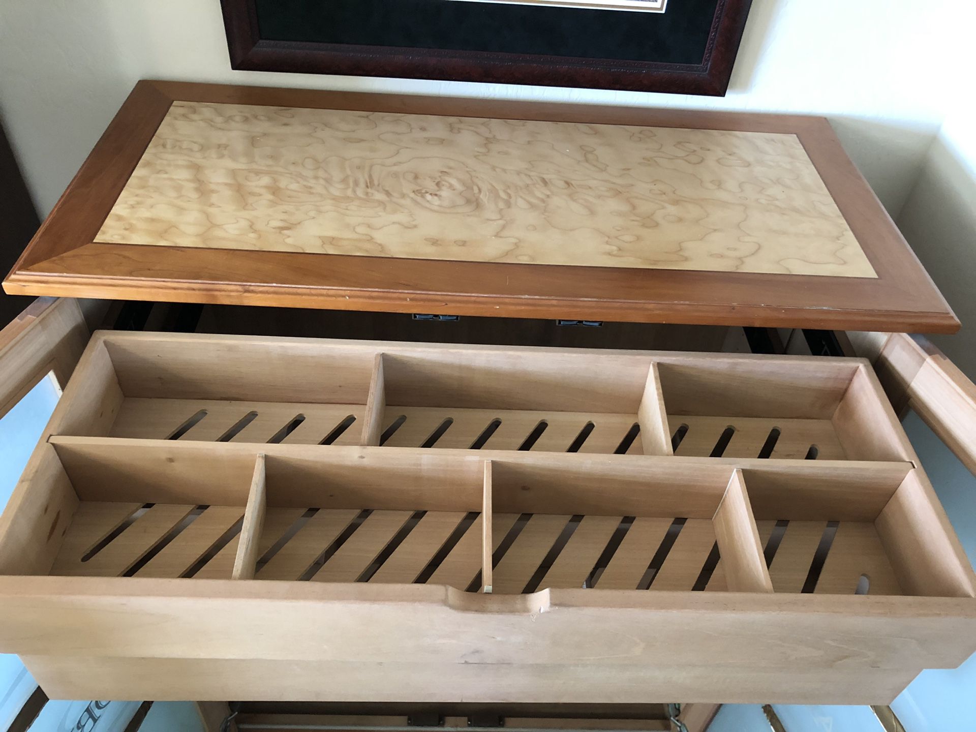 Aristocrat M Crown Cabinet Humidor for Sale - OfferUp