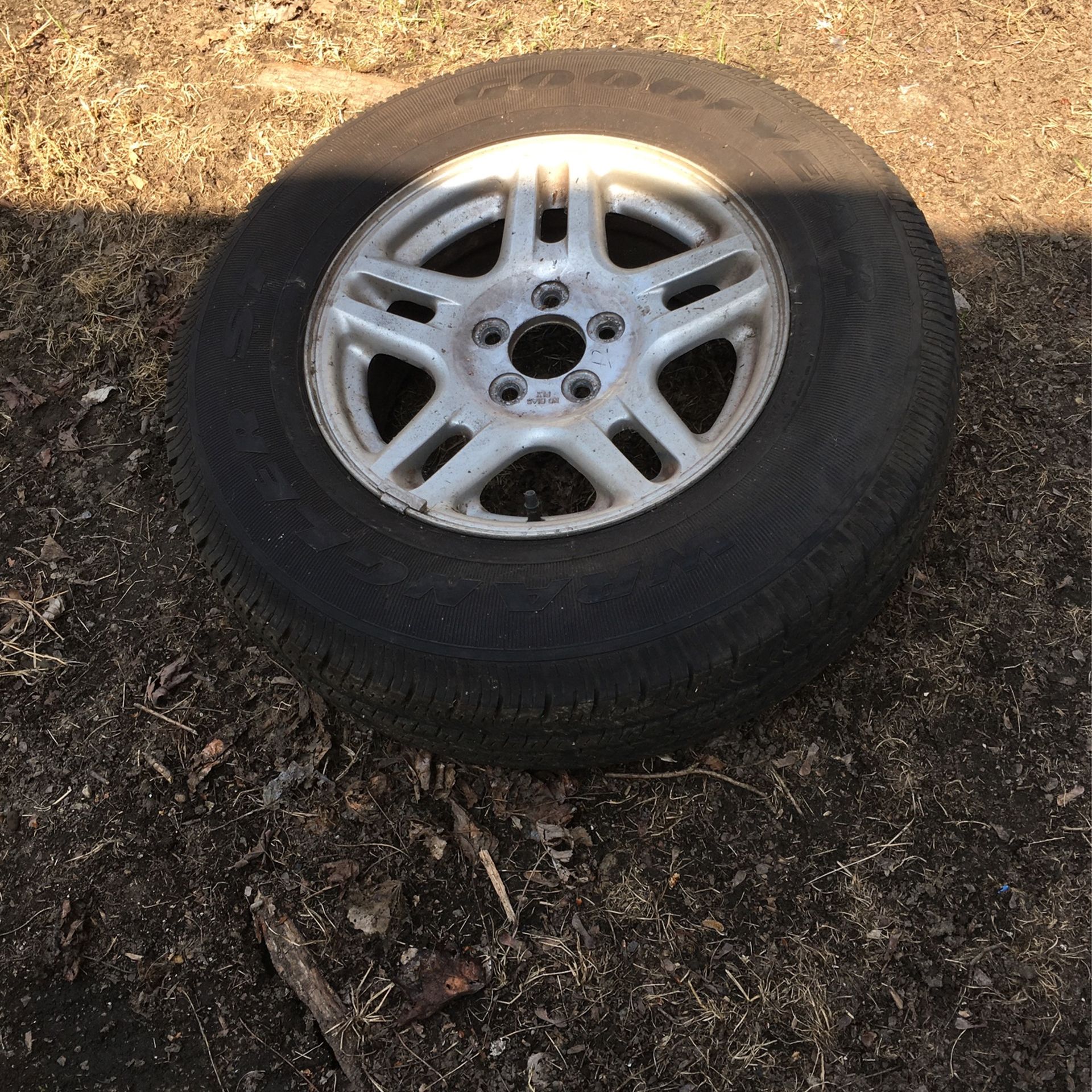 Ford explorer wheels and tires a set of four 225/75/16