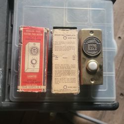 3 Vintage Medallion Award Doorbell Button New