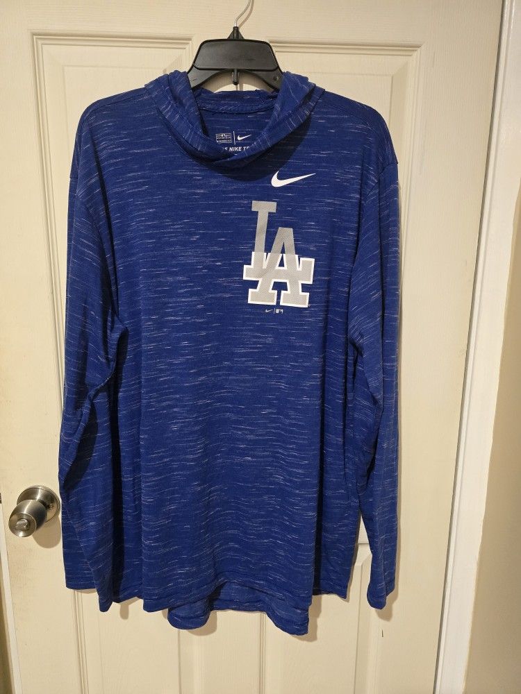 🦋like new !Los Angeles Dodgers Nike blue hooded SIze XLARGE Dri -fit long sleeve shirt( Reseda ca)