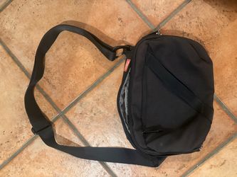 Pakt Everyday Sling