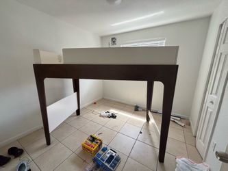 Free bunk bed