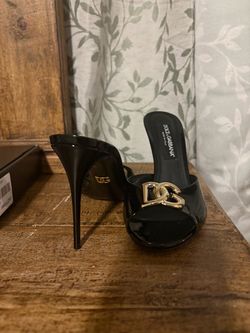 Dolce & Gabbana Patent leather mule