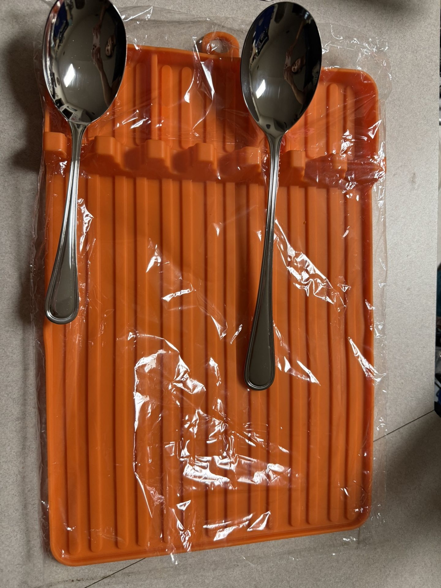 utensil holder