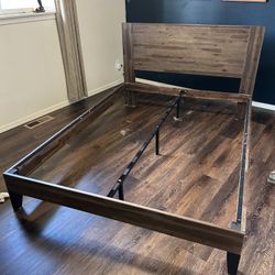 Queen Size Bed & Memory Foam Mattress