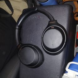 Sony WH-1000XM4 Noise Canceling Overhead Bluetooth Wireless Headphones