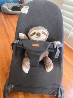 Foldable baby bouncer chair
