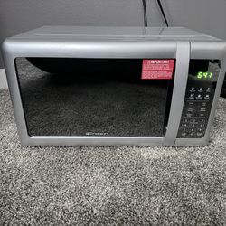 Microwave (Counter Top)