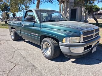1999 Dodge Ram 1500 shortbed 3.9 v6 motor 15x10 Boyds wheels 5x5.5