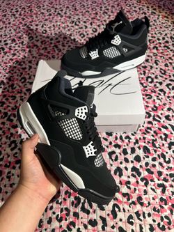 Jordan 4 white thunders 8.5
