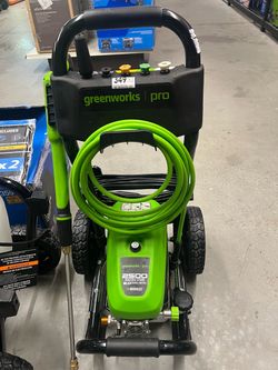 Greenworks 2500-PSI 2-GPM Cold Water Electric Pressure washer with 5 Spray Tips