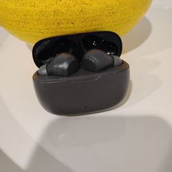 Brand New JBL wireless Earbuds.