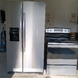 Stove And Refrigerator 