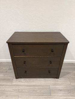 3-Drawer Dresser / Changing Table