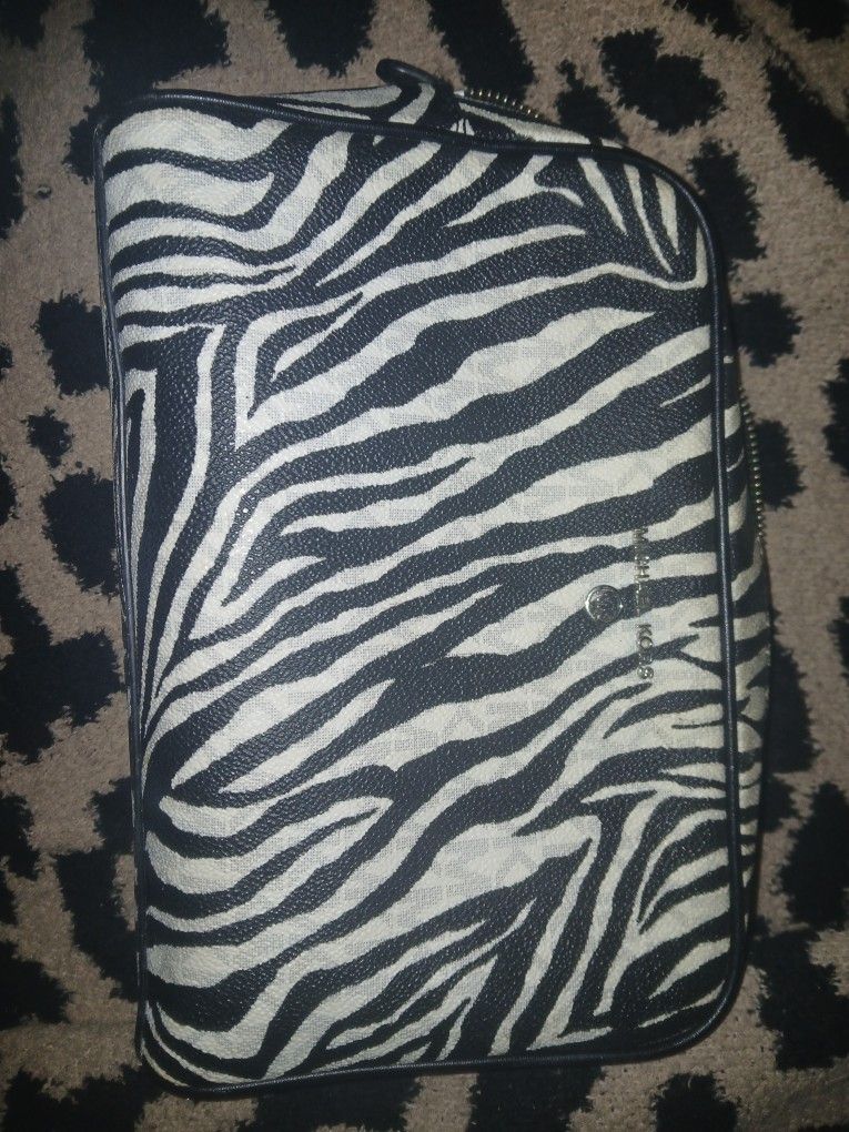 MICHAEL KORS MAKEUP BAG