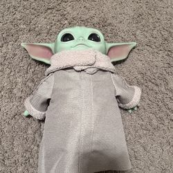 Baby Yoda Plushie