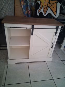 Farm house entry way table