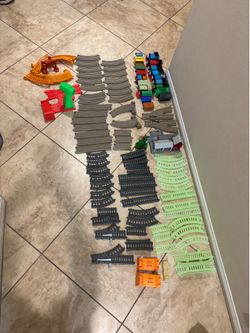 Thomas the Train Trackmaster Lot (WILL NEGOTIATE PRICE)
