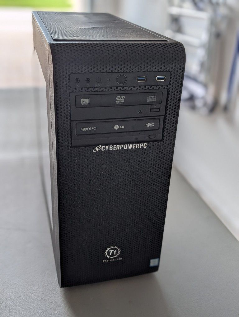 Old Gaming PC - no drives/os, selling as is for parts.