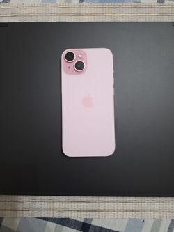 iPhone 15 128GB