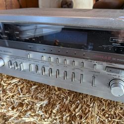 Vintage Stereo Receiver