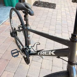 " Trek FX Hybrid Bike - Alpha Aluminum - Medium - Shimano - 700c"