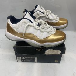 AIR JORDAN 11 LOW CLOSING CEREMONY SIZE 10.5