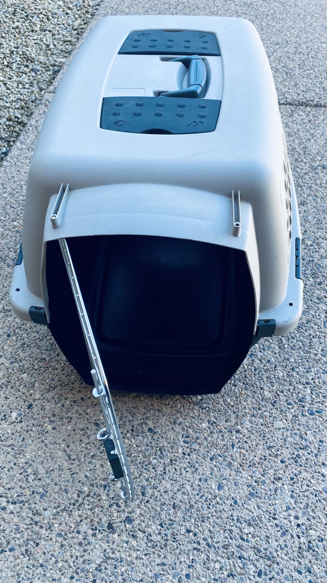 Durable Pet Carrier/Crate