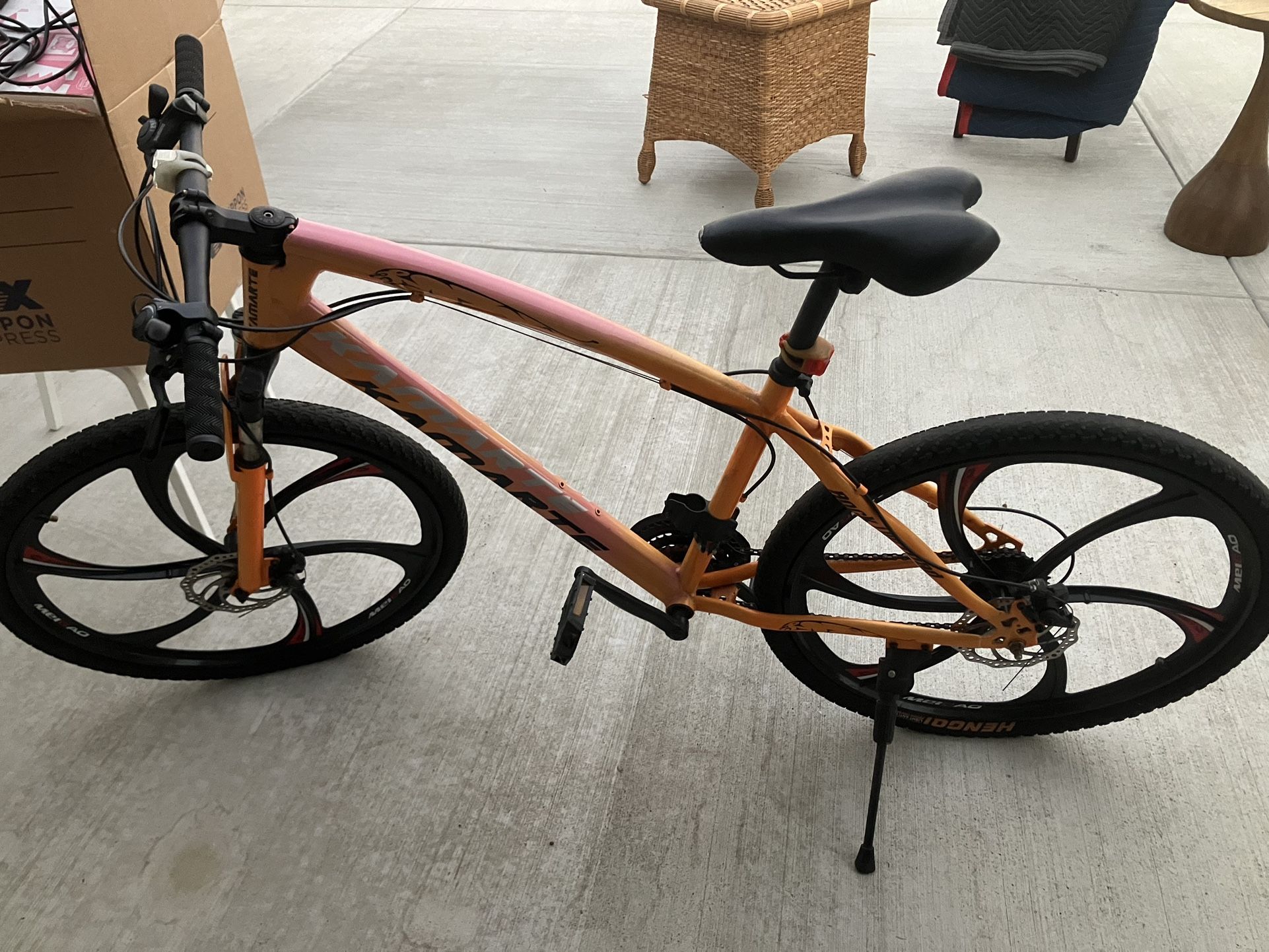 Kamarte Orange Mountain Bike 26in READ DESCRIPTIONS