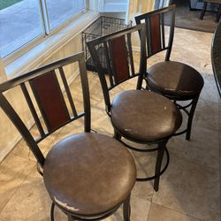 Bar Top Stools/chairs 3