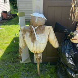 Burlap Scarecrow 