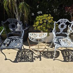 Vintage Cast Aluminum 3-Piece Bistro Set - Grape & Leaf Design