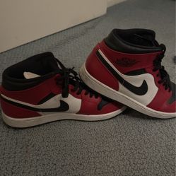 Chicago AIR Jordan 1 Mids