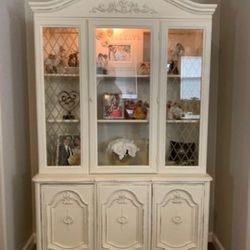 Vintage Lighted China Cabinet Hutch