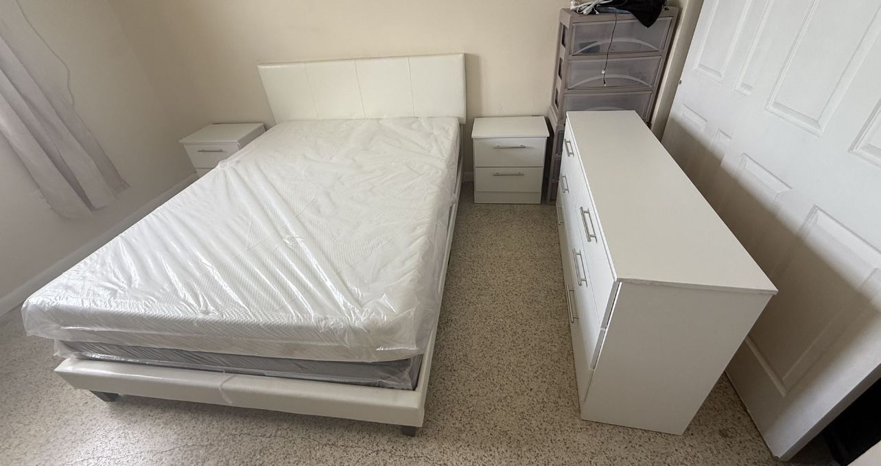 Bedroom Set - Juego De Cuarto