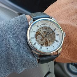 Invicta men's Automatic watch with a skeletonized dial.(SKELETON)
