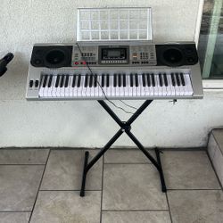 Piano With Stand 