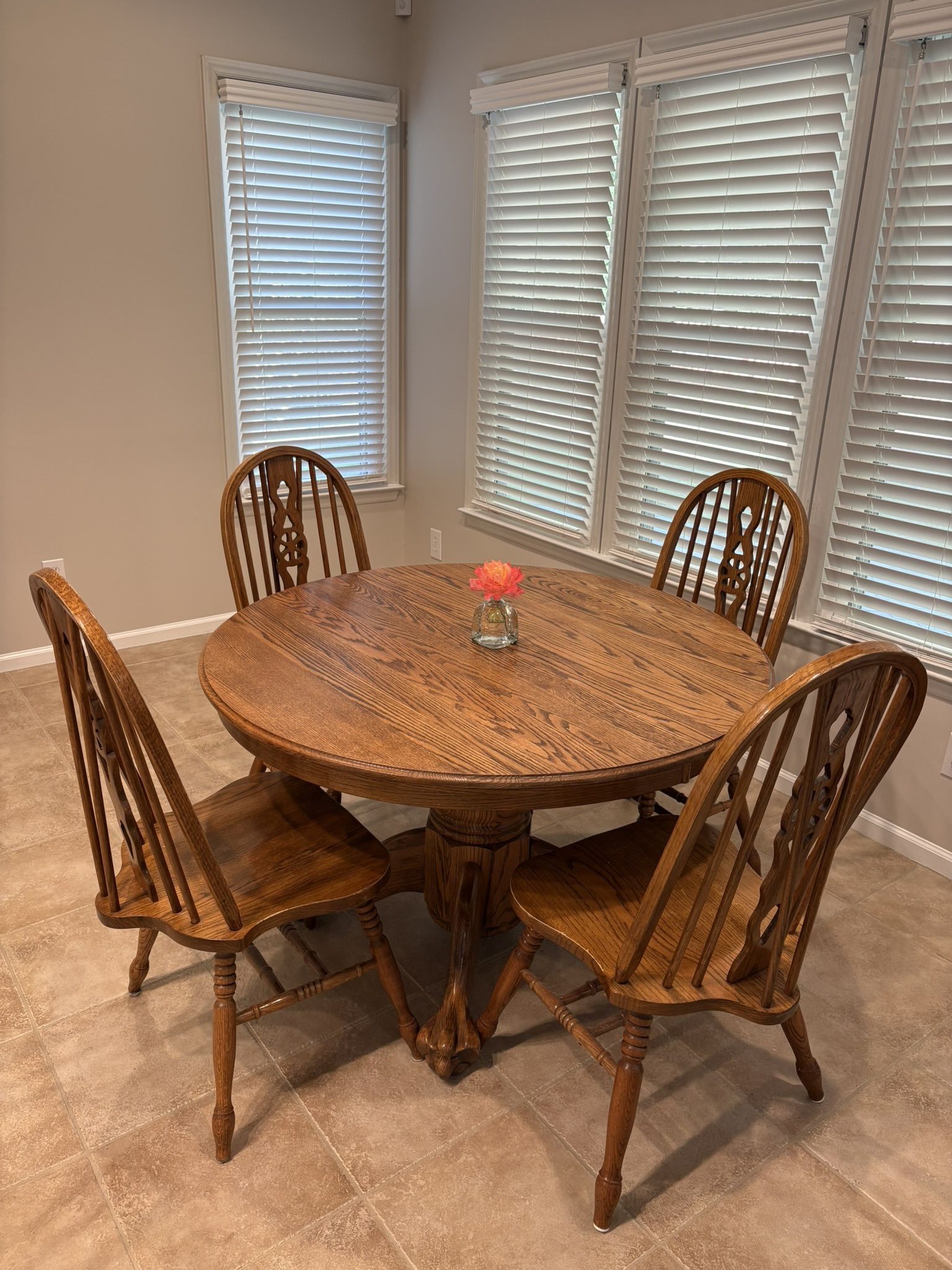 Vintage Solid Oak Wood Dining Room Table With Extendable Leaf