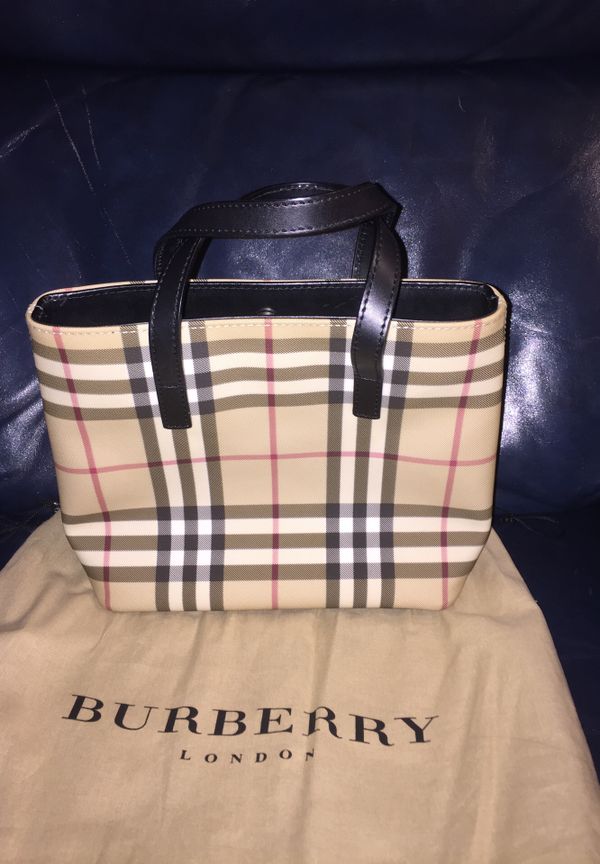 Authentic Burberry Nova Check Bucket Bag And Cosmetic Authentic Burberry Nova Check Bucket