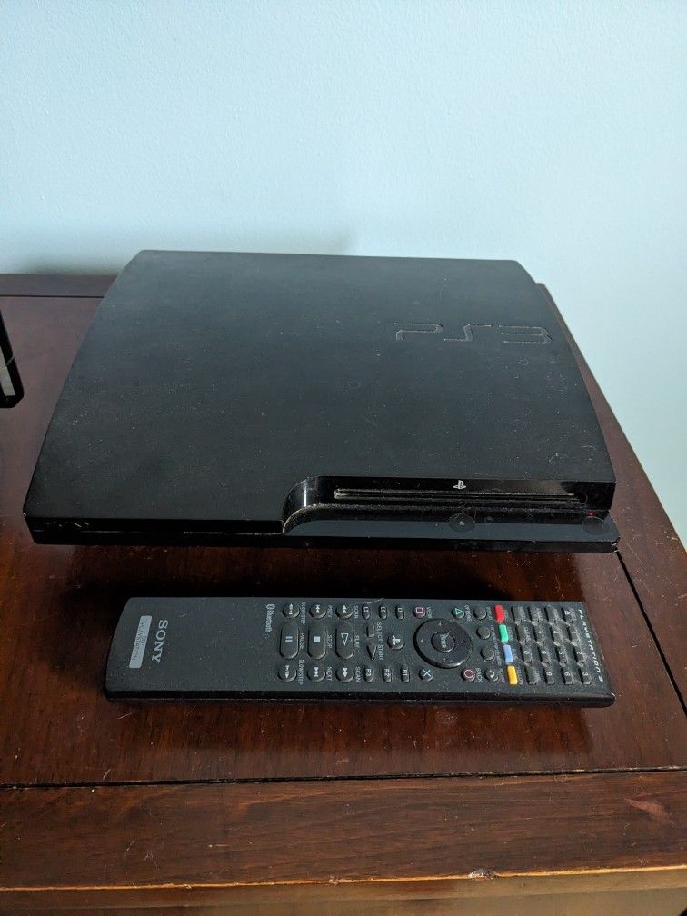 PlayStation 3 PS3 slim console system - excellent condition