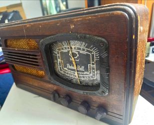 Packard Bell Vintage Tube Radio