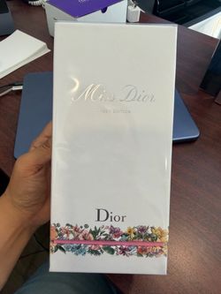Miss Dior BOBBY EDITION