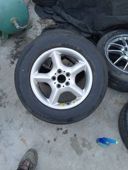 Like New Michelin 235/65/R17 On 5 Lug Mag Bmw